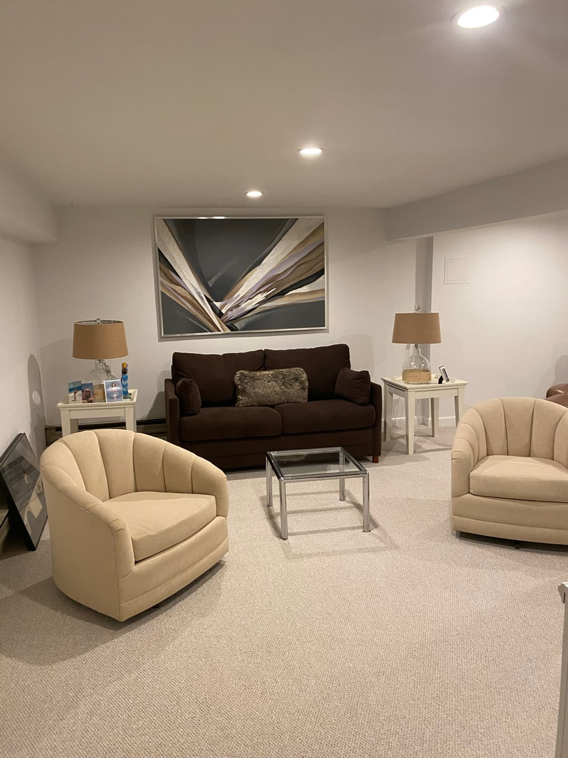 Lower-level sitting area